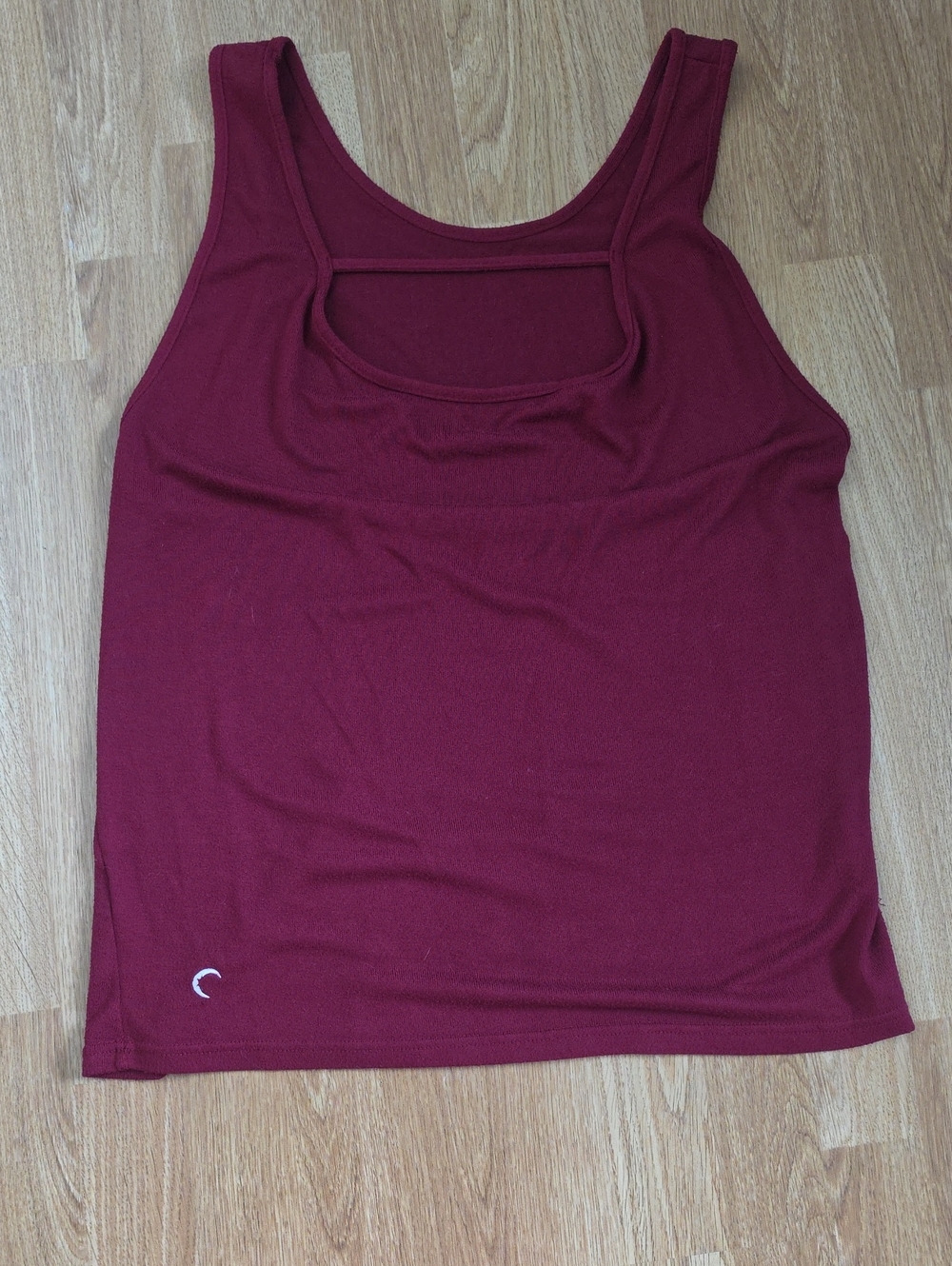 Zyia Women's Red Tank Top with Back Cutout